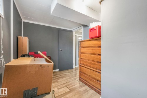 12032 55 Street Nw, Edmonton, AB - Indoor