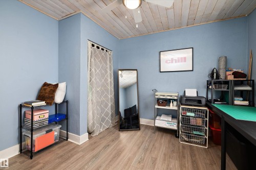 10536 162 Street, Edmonton, AB - Indoor