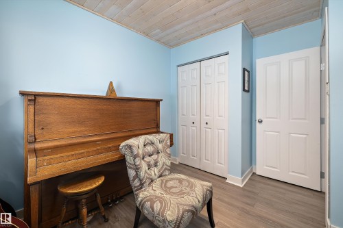 10536 162 Street, Edmonton, AB - Indoor