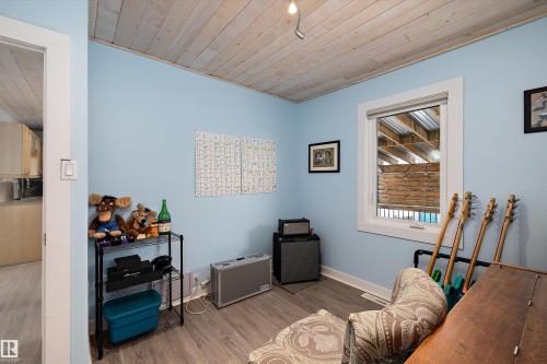 10536 162 Street, Edmonton, AB - Indoor