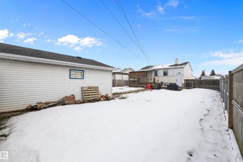 10536 162 Street, Edmonton, AB - Outdoor