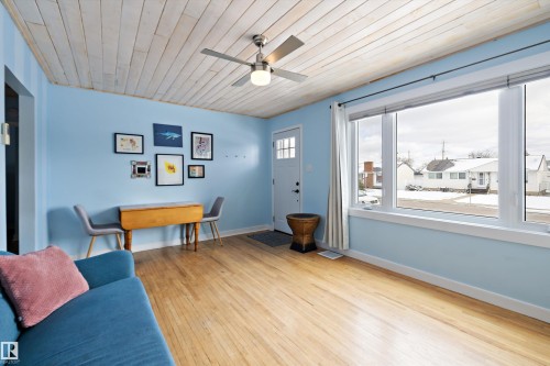 10536 162 Street, Edmonton, AB - Indoor