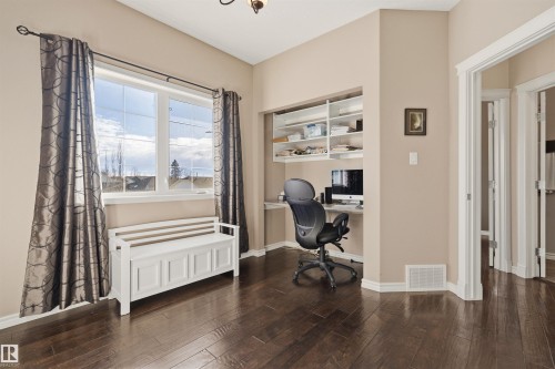 2011 7 Avenue, Cold Lake, AB - Indoor