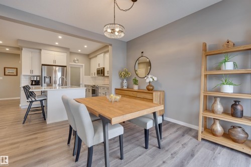 5158 Lark Crescent, Edmonton, AB - Indoor Photo Showing Dining Room