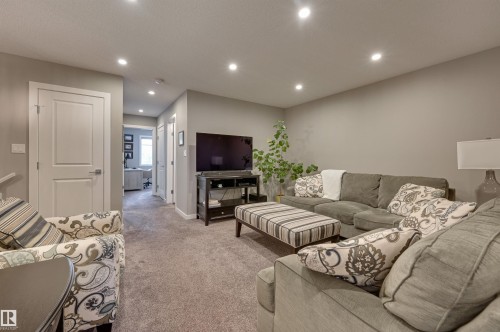 5158 Lark Crescent, Edmonton, AB - Indoor