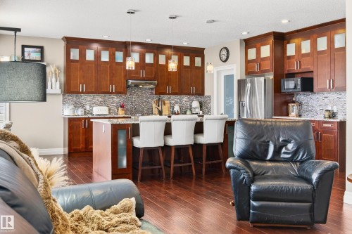 5204 Rue Eaglemont, Beaumont, AB - Indoor Photo Showing Kitchen With Upgraded Kitchen