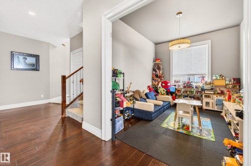 5204 Rue Eaglemont, Beaumont, AB - Indoor Photo Showing Other Room