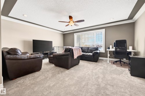 5204 Rue Eaglemont, Beaumont, AB - Indoor
