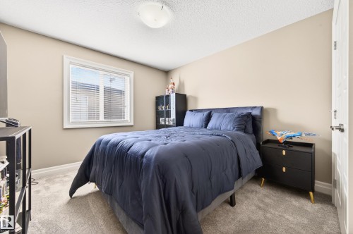 5204 Rue Eaglemont, Beaumont, AB - Indoor Photo Showing Bedroom