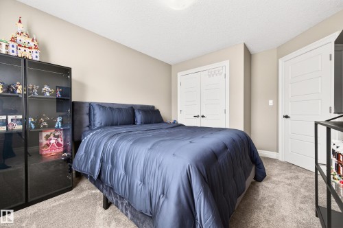 5204 Rue Eaglemont, Beaumont, AB - Indoor Photo Showing Bedroom
