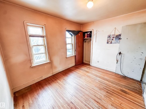 11345 93 Street, Edmonton, AB - Indoor Photo Showing Other Room