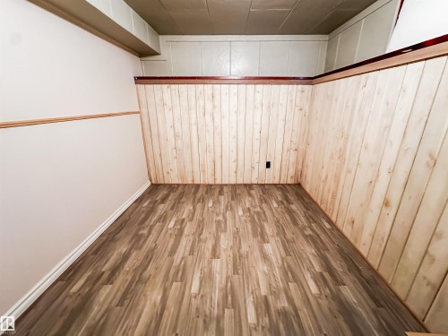 11345 93 Street, Edmonton, AB - Indoor Photo Showing Other Room