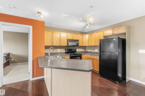 314 13830 150 Avenue, Edmonton, AB - Indoor Photo Showing Kitchen With Double Sink
