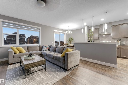 2987 Chokecherry Common, Edmonton, AB - Indoor Photo Showing Living Room