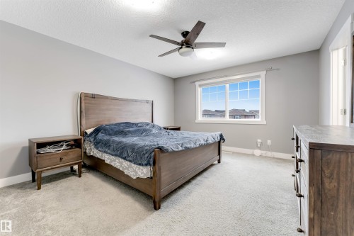 2987 Chokecherry Common, Edmonton, AB - Indoor Photo Showing Bedroom