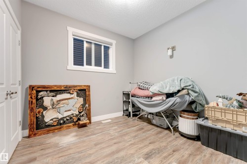 2987 Chokecherry Common, Edmonton, AB - Indoor