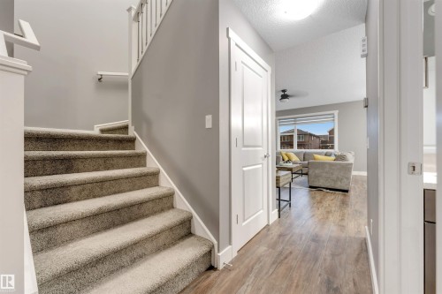 2987 Chokecherry Common, Edmonton, AB - Indoor Photo Showing Other Room