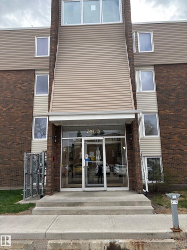 108 7805 159 Street, Edmonton, AB - Outdoor