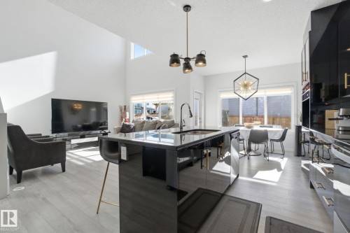 15851 22 Avenue, Edmonton, AB - Indoor
