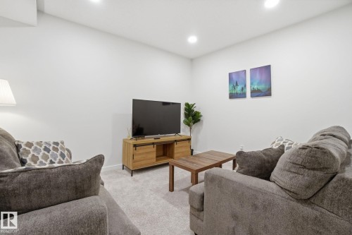 15851 22 Avenue, Edmonton, AB - Indoor
