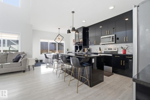 15851 22 Avenue, Edmonton, AB - Indoor Photo Showing Other Room