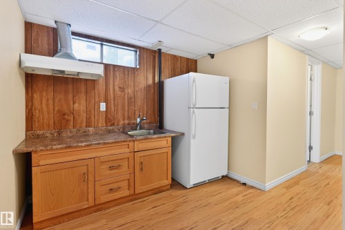 3626 103B Street, Edmonton, AB - Indoor