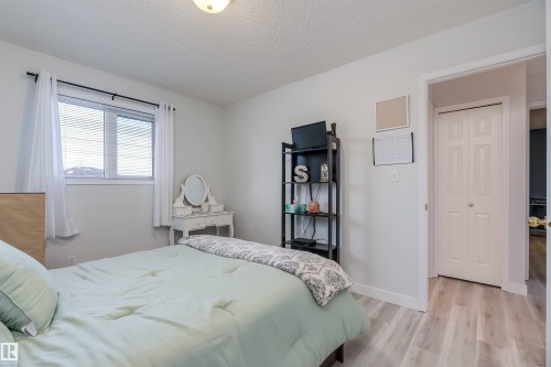 66 Bridgeport Wynd, Leduc, AB - Indoor Photo Showing Bedroom