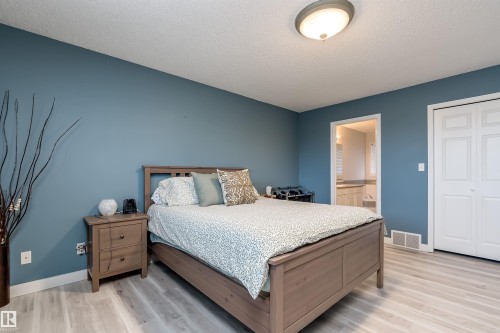 66 Bridgeport Wynd, Leduc, AB - Indoor Photo Showing Bedroom