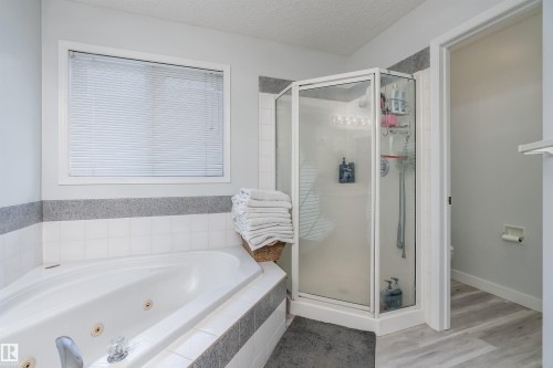 66 Bridgeport Wynd, Leduc, AB - Indoor Photo Showing Bathroom