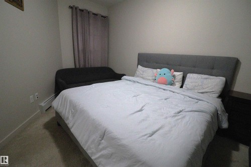 110 1144 Adamson Drive, Edmonton, AB - Indoor Photo Showing Bedroom