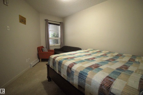 110 1144 Adamson Drive, Edmonton, AB - Indoor Photo Showing Bedroom