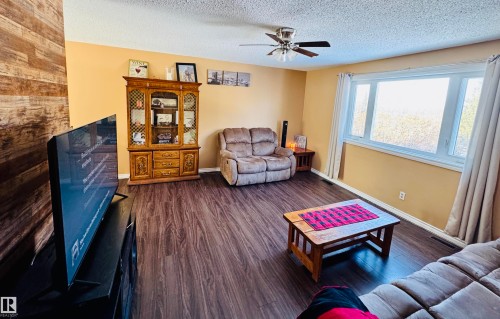 351 58532 Rr 113, Rural St. Paul County, AB - Indoor