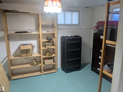 8416 104 Street, Edmonton, AB - Indoor