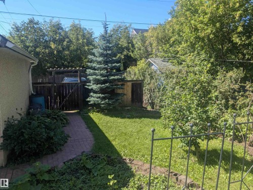 8416 104 Street, Edmonton, AB - Outdoor