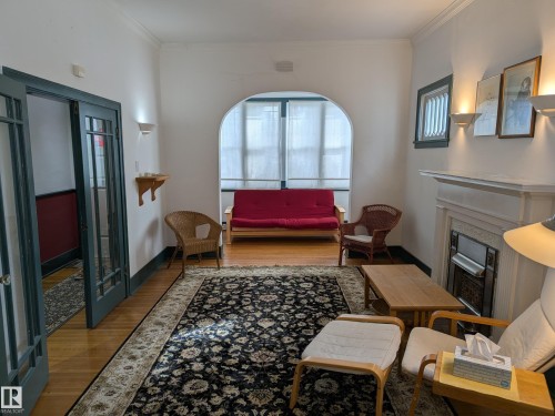 8416 104 Street, Edmonton, AB - Indoor Photo Showing Other Room