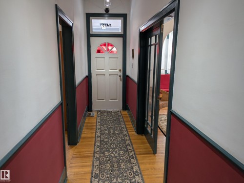 8416 104 Street, Edmonton, AB - Indoor Photo Showing Other Room