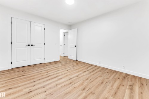 4616 32 Avenue, Edmonton, AB - Indoor Photo Showing Other Room