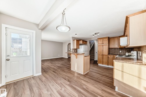 14 Spring Gate, Spruce Grove, AB - Indoor Photo Showing Kitchen