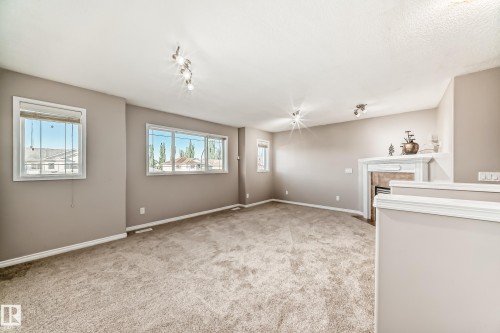 14 Spring Gate, Spruce Grove, AB - Indoor Photo Showing Other Room