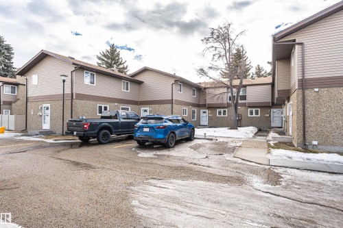 17020 100 Street, Edmonton, AB - Outdoor