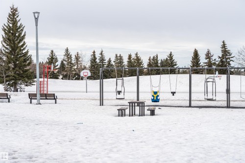 17020 100 Street, Edmonton, AB - Outdoor