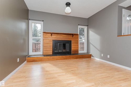 17020 100 Street, Edmonton, AB - Indoor Photo Showing Living Room With Fireplace