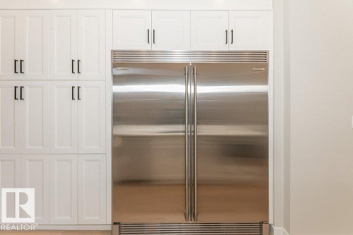 698 Howatt Drive Sw, Edmonton, AB - Indoor