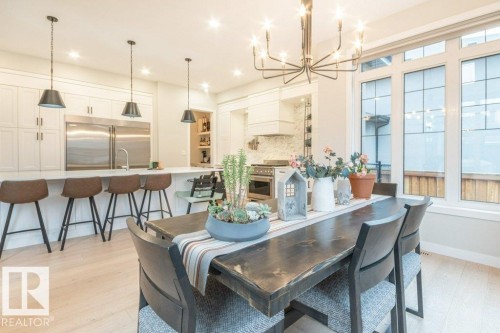 698 Howatt Drive Sw, Edmonton, AB - Indoor Photo Showing Dining Room