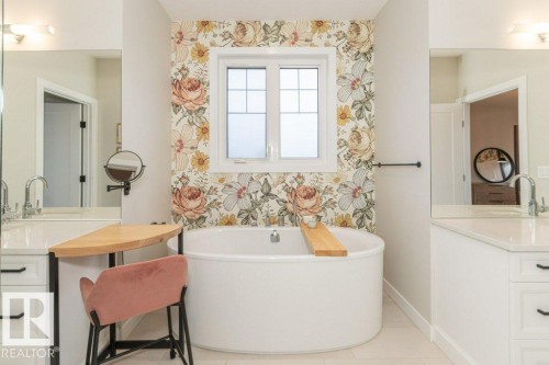 698 Howatt Drive Sw, Edmonton, AB - Indoor