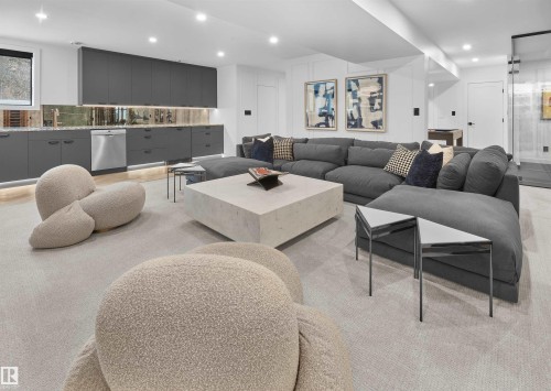 1486 Welbourn Drive, Edmonton, AB - Indoor Photo Showing Living Room