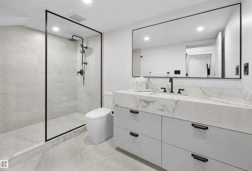 1486 Welbourn Drive, Edmonton, AB - Indoor Photo Showing Bathroom