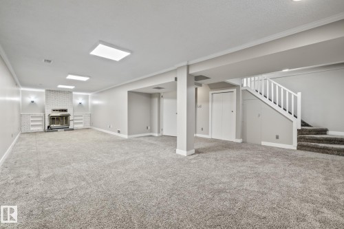 13311 Dovercourt Avenue, Edmonton, AB - Indoor Photo Showing Other Room