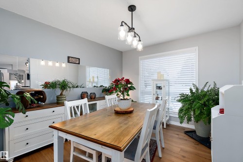 252 Parkside Drive, Wetaskiwin, AB - Indoor Photo Showing Dining Room