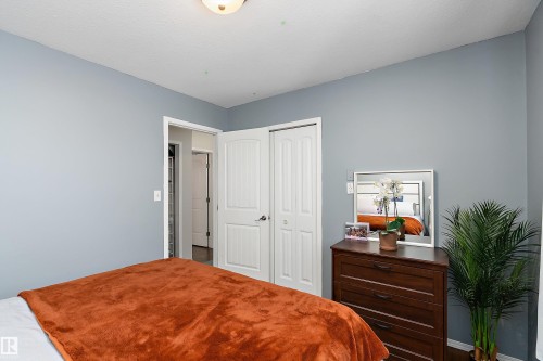 252 Parkside Drive, Wetaskiwin, AB - Indoor Photo Showing Bedroom